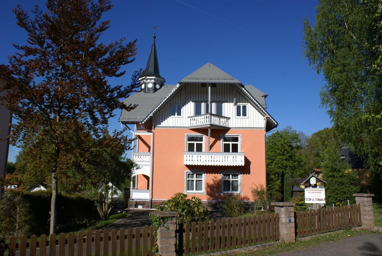 Moderne Ferienwohnung In Alter Villa ゲオルゲンタール エクステリア 写真