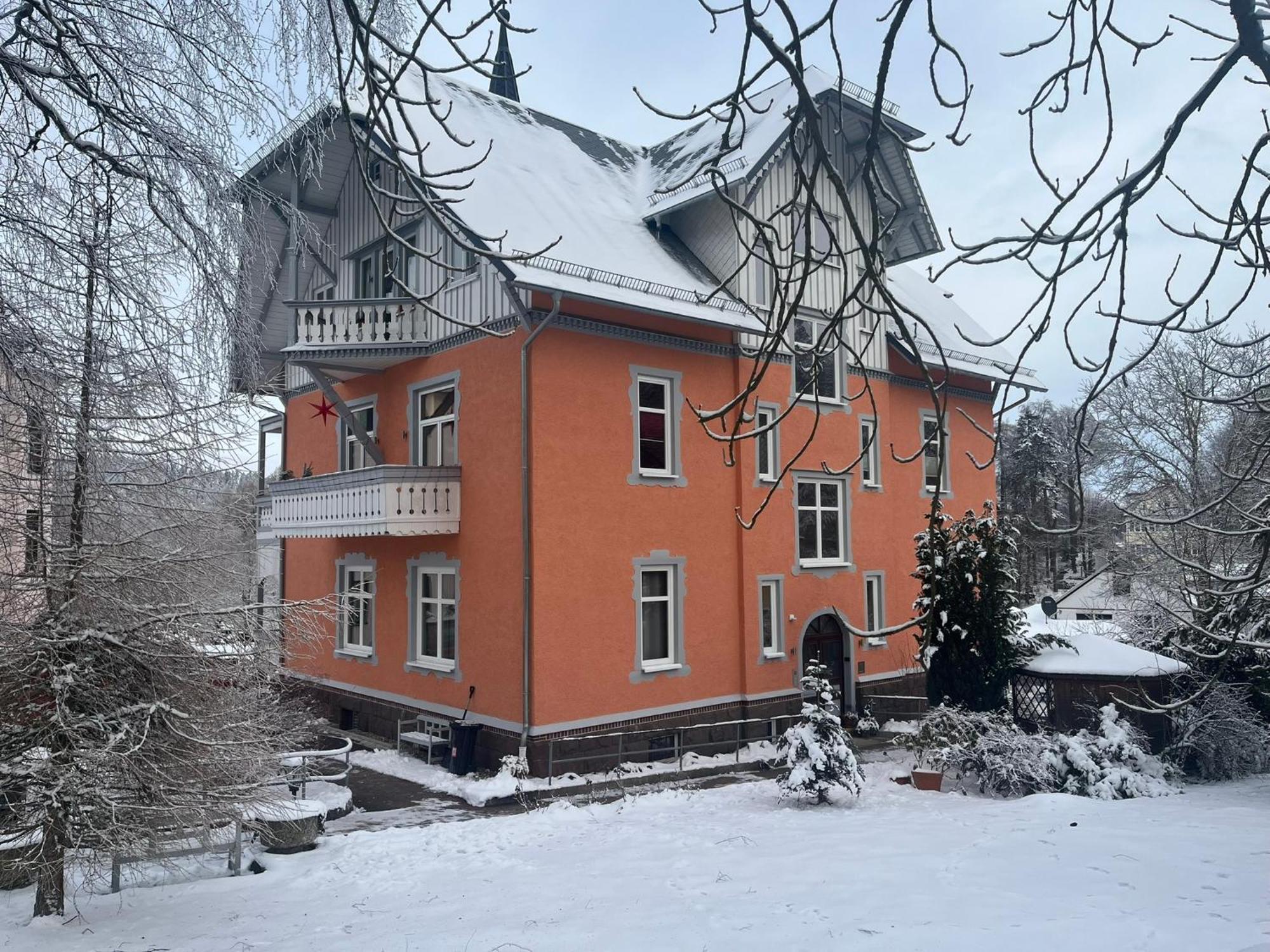 Moderne Ferienwohnung In Alter Villa ゲオルゲンタール エクステリア 写真
