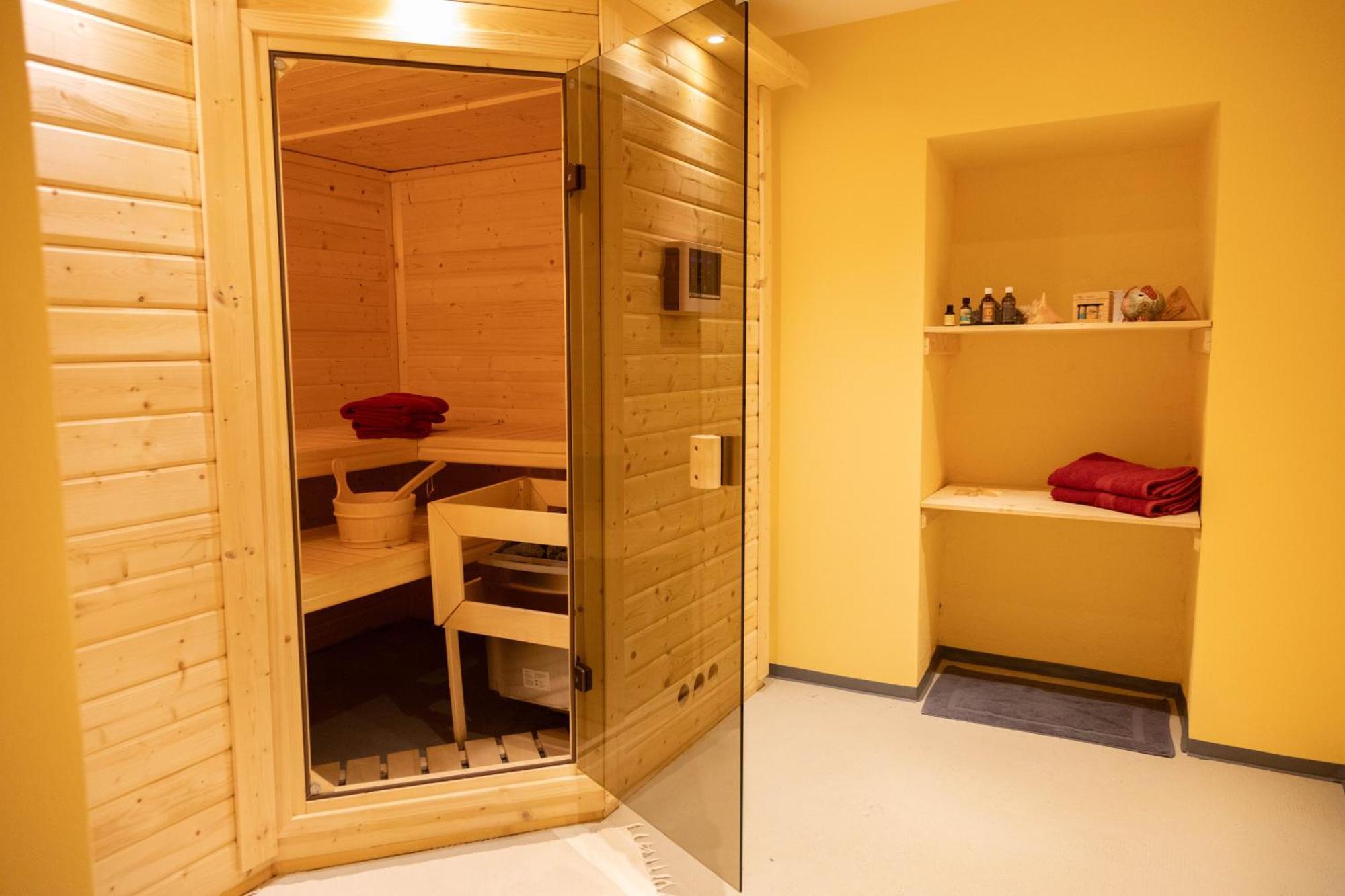 Moderne Ferienwohnung In Alter Villa ゲオルゲンタール エクステリア 写真